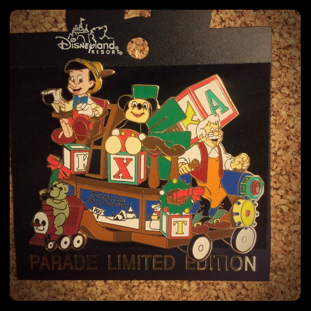 Disney Parade Limited Edition Pinocchio Pin